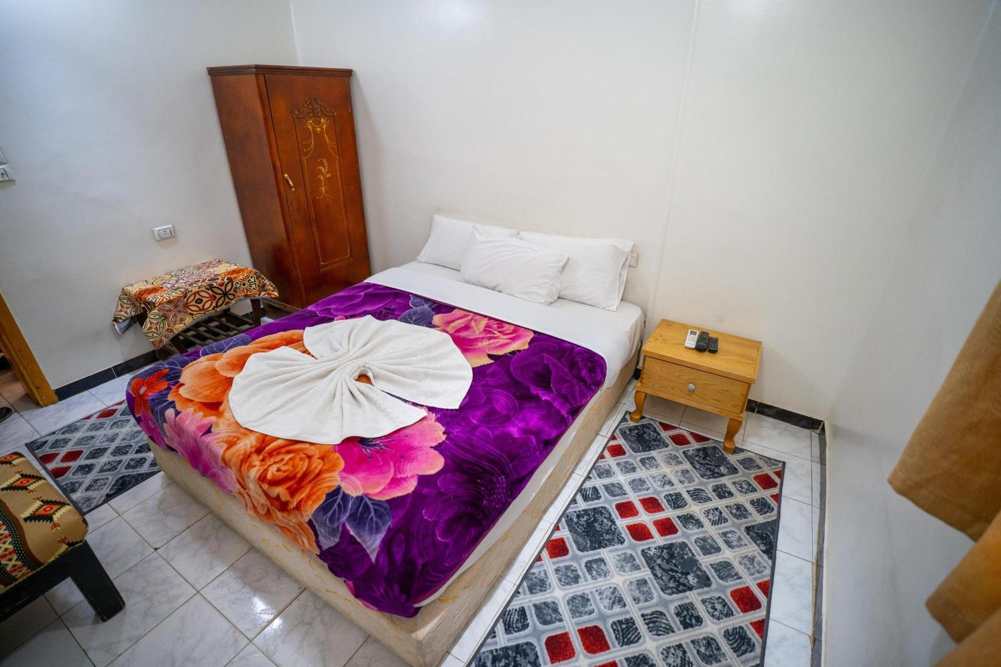 Venus Hotel Luxor 日本人 大歓迎 Ngoại thất bức ảnh