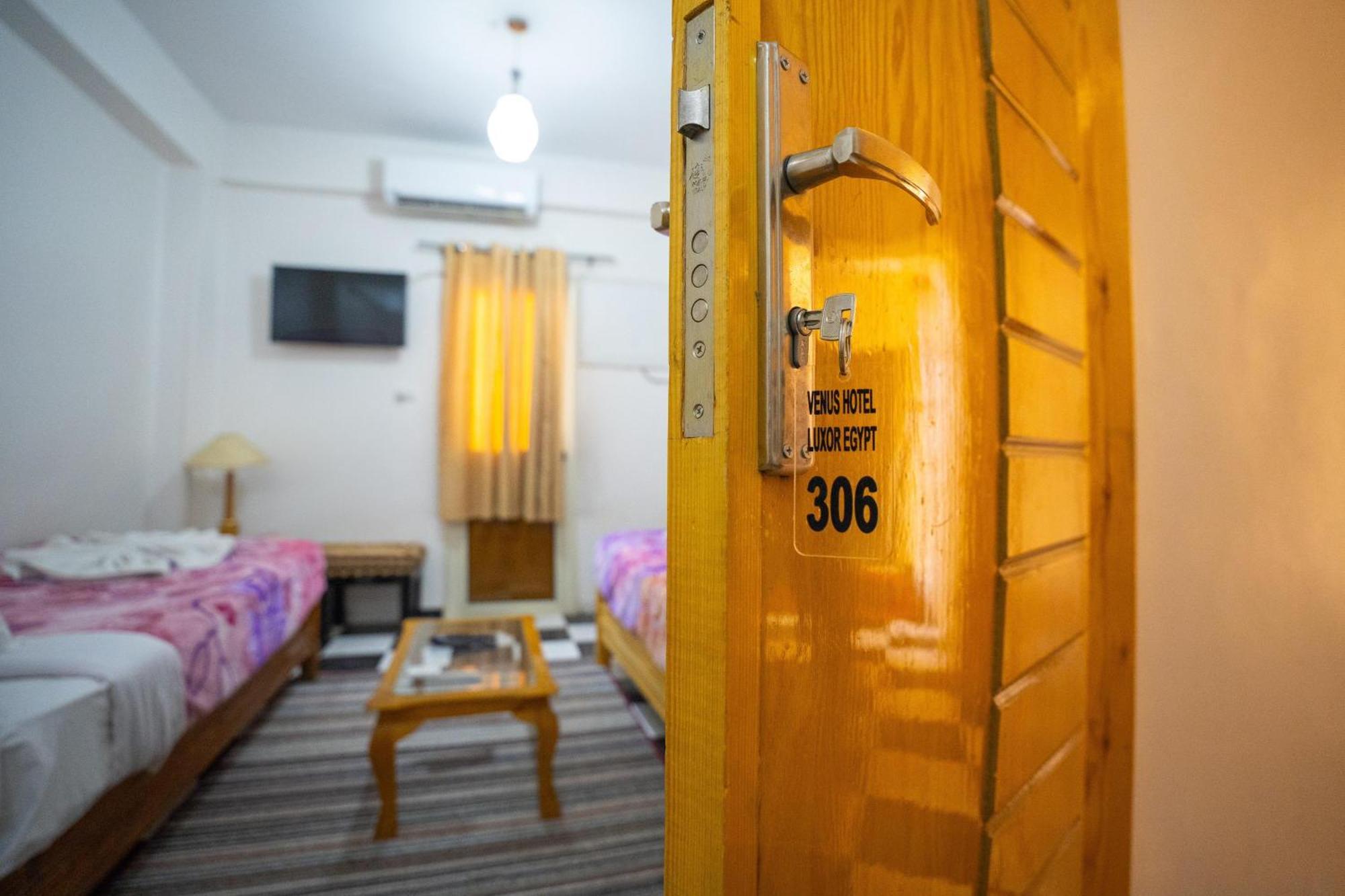 Venus Hotel Luxor 日本人 大歓迎 Ngoại thất bức ảnh