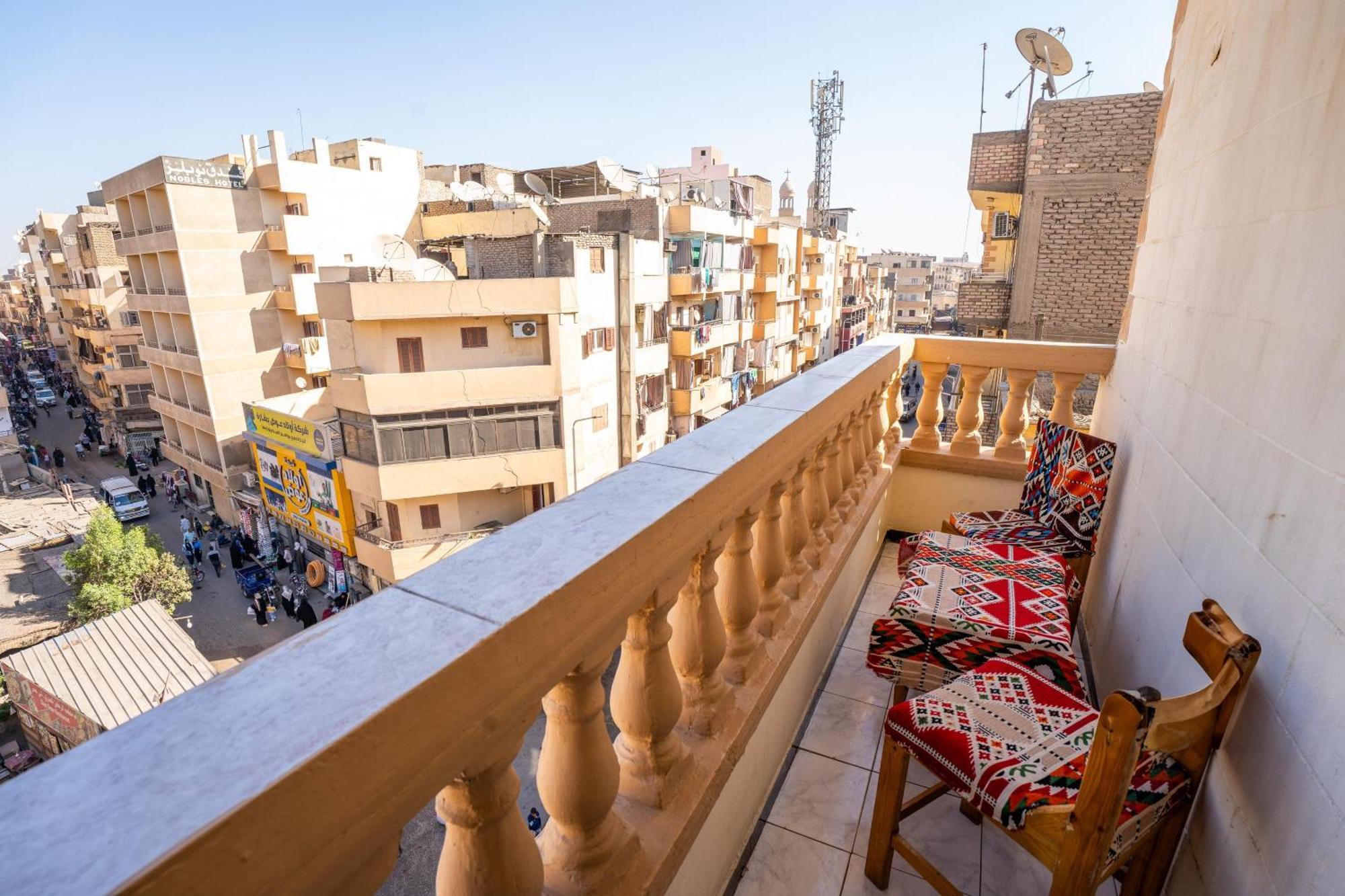 Venus Hotel Luxor 日本人 大歓迎 Ngoại thất bức ảnh