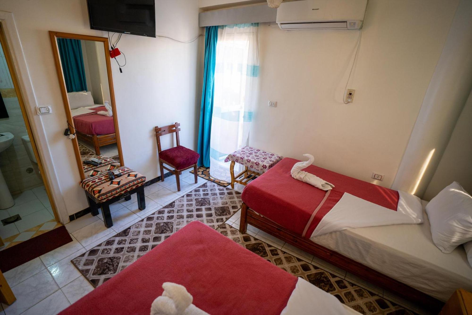 Venus Hotel Luxor 日本人 大歓迎 Ngoại thất bức ảnh